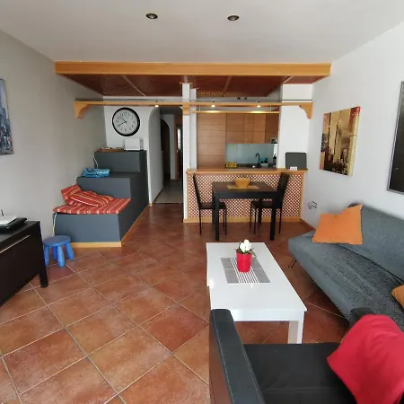 2 En Paraiso Apartment *